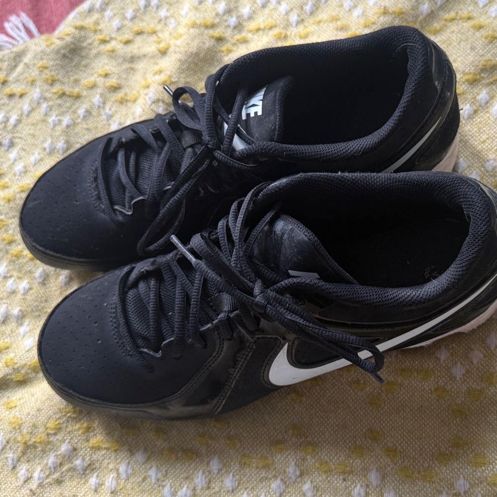 Nike MVP KEYSTONE CLEATS size 11.5 Monochrome Athletic Shoes